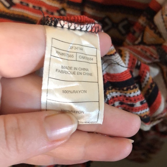 BB Dakota plus sized long sleeve blouse - Picture 4 of 5